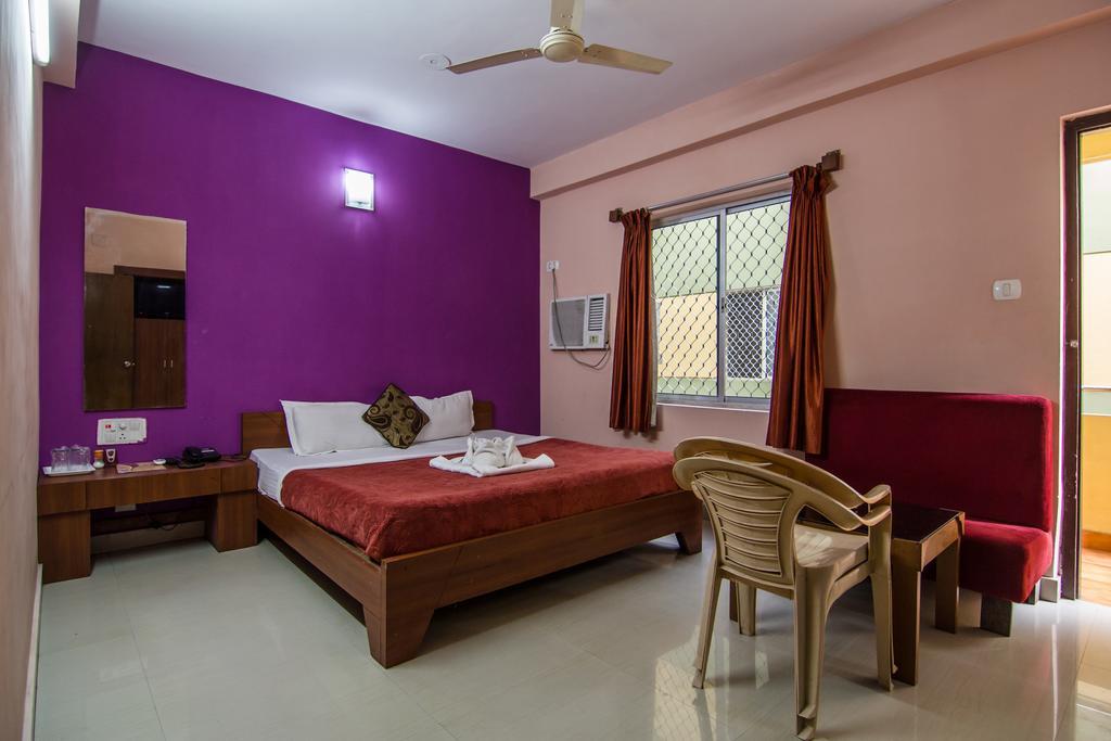 Hotel Pushpak Bhubaneswar Exterior foto